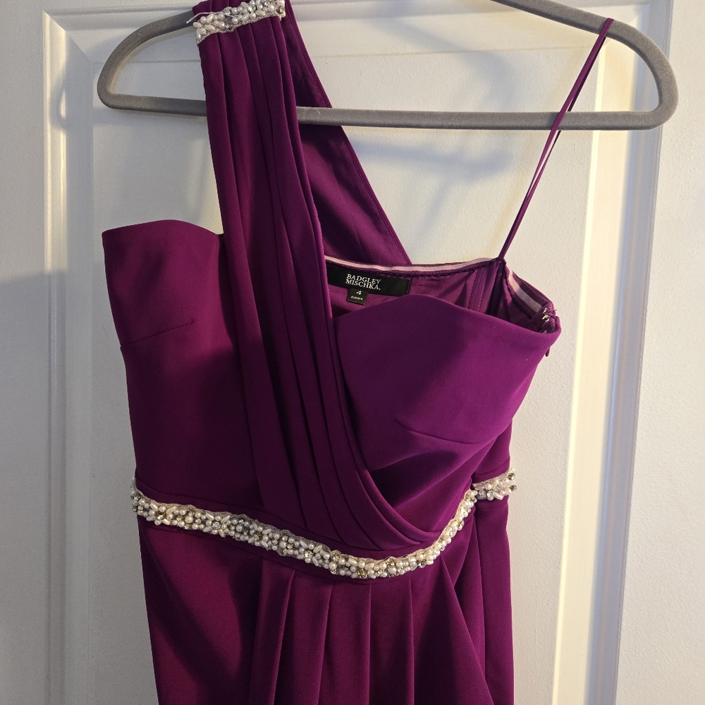 ONE-SHOULDER PLEATED STRETCH-CREPE GOWN IN PURPLE - Picture 5 of 6